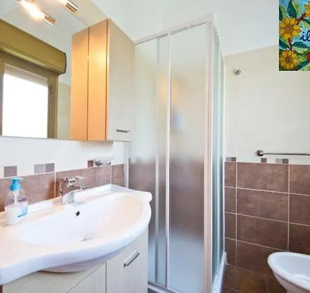 Il Girasole 3* مونديلّو